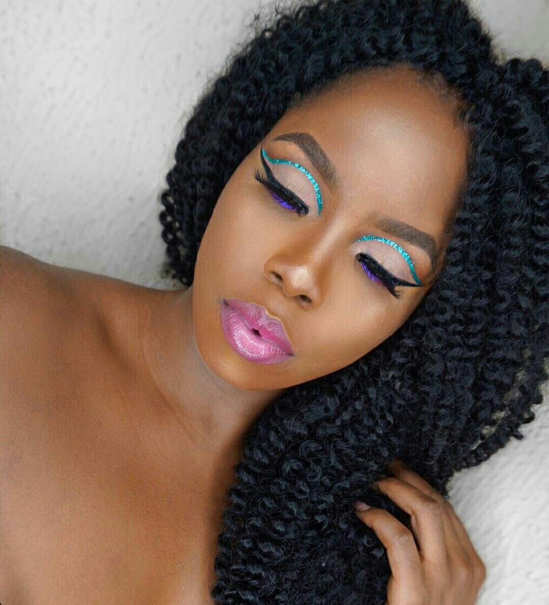 Popular Nigerian Makeup artist Lydia Stanley www.giftcollins.com