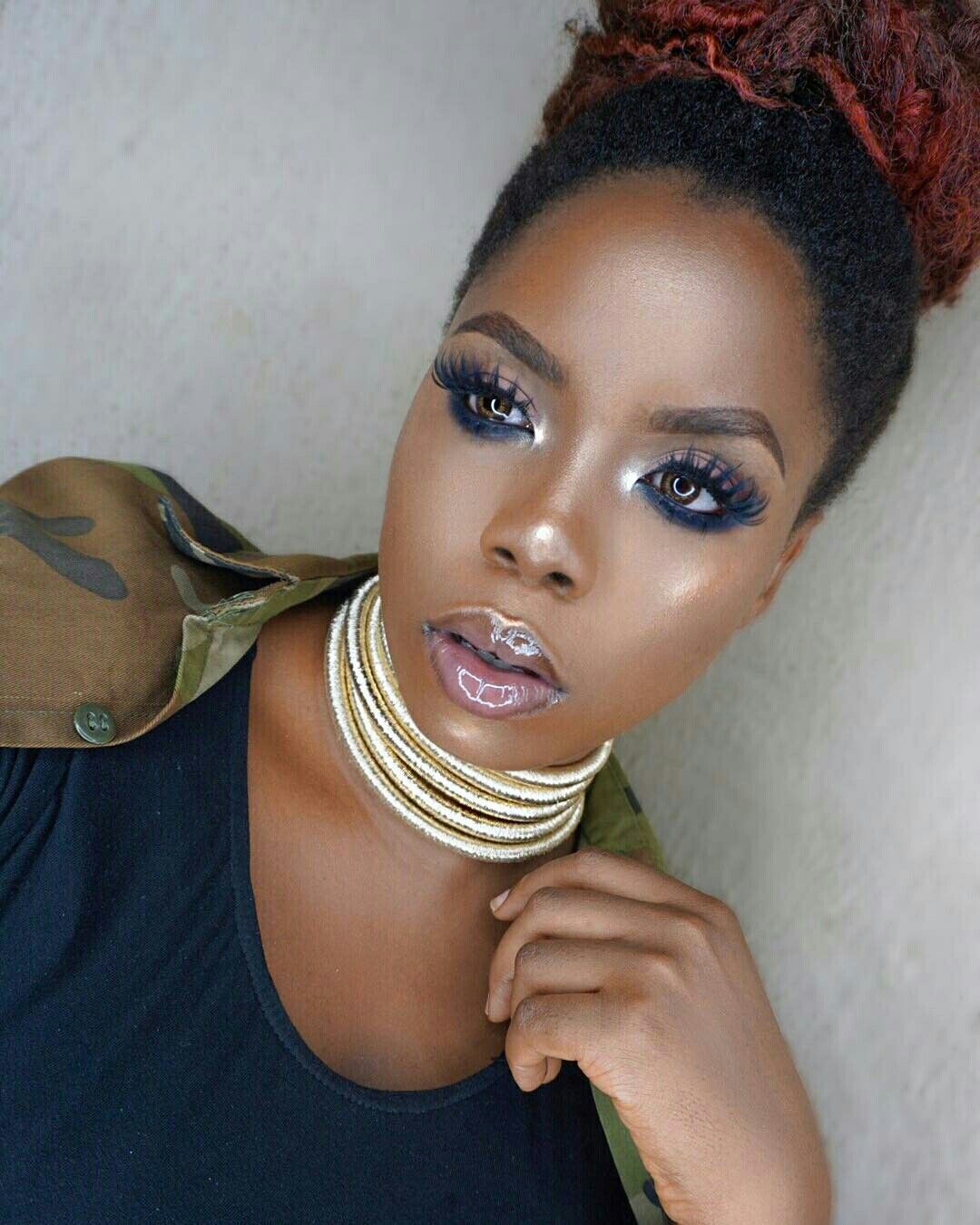 Popular Nigerian Makeup artist Lydia Stanley www.giftcollins.com
