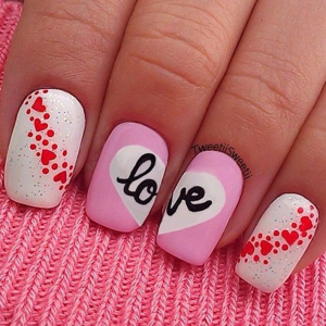 35 Gorgeous Valentine Day Nail Art Designs | GIFT COLLINS