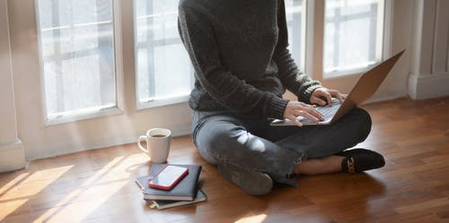 Working From Home Tips: How To Effectively Manage Time
